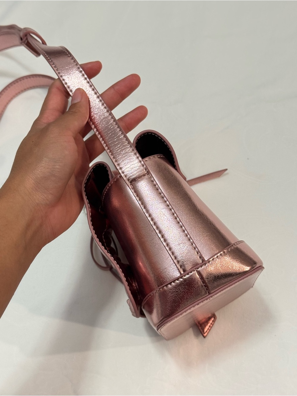 Charles & Keith Kadee Metallic Bow-Charm Ruched Mini Bag - Aura Pink XXS new - Picture 4 of 11